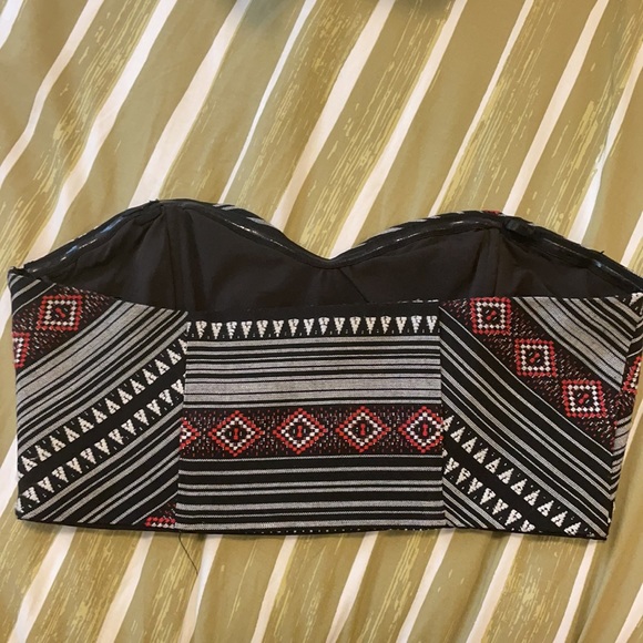 NWT Design Lab Patterned Bandeau Top - Picture 2 of 5
